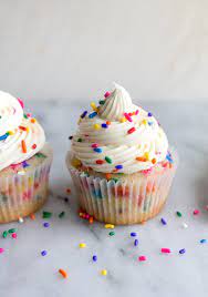 birthday cake cupcakes with sprinkles