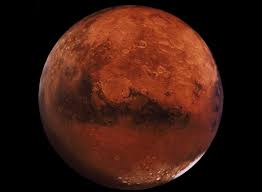 طبوغرافية كوكب المريخ مذهلة، ففي حين يتكون الجزء الشمالي من الكوكب من سهول الحمم البركانية ، نجد أن الجزء الجنوبي من كوكب المريخ يتمتّع بمرتفعات شاهقة ويبدو على. Ø³Ø¨Ø¨ ØªØ³Ù…ÙŠØ© ÙƒÙˆÙƒØ¨ Ø§Ù„Ù…Ø±ÙŠØ® Ø¨Ù‡Ø°Ø§ Ø§Ù„Ø§Ø³Ù… Ø§Ù„Ù…Ø±Ø³Ø§Ù„
