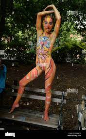 New york bodypainting day hi-res stock photography and images - Alamy