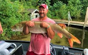 Mes poissons , mon matos , quelques astuces et bien d'autres. Mcfeely Iowa Man Catches Near Record Minnesota Muskie In Unexpected Place Inforum