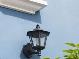 paint outdoor light fixtures quickly