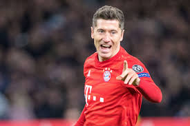 Born 21 august 1988) is a polish professional footballer who plays as a striker for bundesliga club bayern munich and is the captain of the poland national team.he is renowned for his positioning, technique and finishing, and is widely regarded as one of the best strikers in the world, and one of the best players in. Robert Lewandowski Had An 166 000 A Week Offer From Real Madrid On The Table Plus 10m Signing On Fee Before He Joined Bayern Munich From Borussia Dortmund According To Leaked Documents