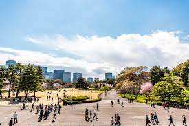 tokyo imperial palace mega guide for