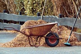 pricing guide how much does mulch cost