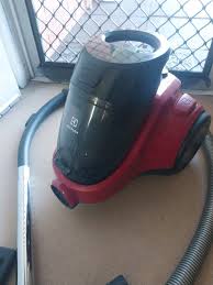 electrolux vacuum cleaner working