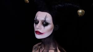 halloween creepy jester joker makeup