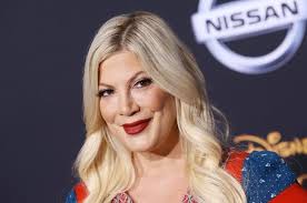 Why Tori Spelling dyed her pubic hair purple | Life