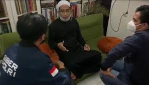 Selebgram dakwah biadab berkedok agama ! Profil Ustadz Maaher At Thuwailibi Tersangka Kasus Penghinaan Habib Luthfi