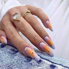 the blurry airbrush nails trend is