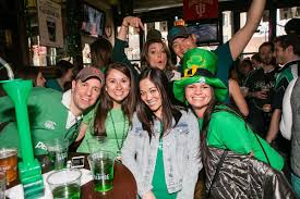 Chicago (cbs) — the city's department of business affairs and consumer protection said sunday that it saw very high compliance at bars and restaurants during st. 2021 Chicago St Patrick S Day Bar Crawl Tba River North Lincoln Park Wicker Park Venues Chicago 13 March 2021