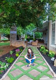 how to lay a paver walkway with grass