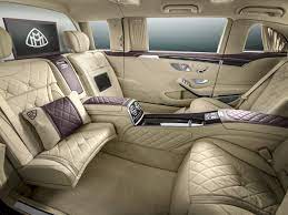 113141 interior luxery sedan