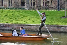 An Insider's Guide to Punting in Cambridge - Veggie Vagabonds