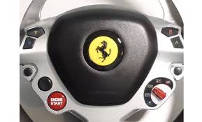 Realistic racing wheel under official licenses by ferrari and microsoft xbox one: Thrustmaster Tx Racing Wheel Ferrari 458 Italia Edition Review Beracer Com