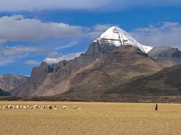 Kailash parvat, the abode of lord shiva, is a place for spiritual aspirants to find that eternal peace. Circle Of Good Will Background Images For Pc