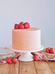 fluffy strawberry shortcake cake