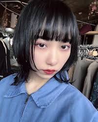 心機一転 髪の毛切りました 20センチくらい切ったんではないか ロングウルフの女の子 として たくさんの人に見てもらえるようになったけど そうじゃない jp teshil com ロングウルフ 髪の毛 ウルフ カット