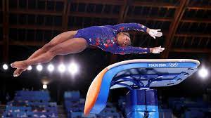 Jul 25, 2021 · last modified on sun 25 jul 2021 11.22 edt as simone biles walked off the podium following her opening floor routine of her tokyo olympics, she laughed bitterly to herself. 5ujscdbnwdl4fm