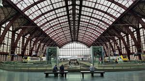 It is widely considered to be one of the most beautiful train stations in the world, built between 1895 and 1905 to replace the old wooden train station built in. How To Use Antwerpen Centraal Train Station