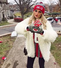 We compiled all of these college game day outfits from the schools you requested on instagram. Pinterest Jaykalvarez Gameday Outfit College Gameday Outfits College Tailgate Outfit