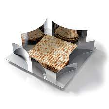 Also, instead of boxes, you can carry assorted gift baskets for them. 20 Unique Passover Gift Ideas You Can Bring To The Pesach Seder 2020 Amen V Amen