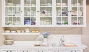 5 Modern Glass Cabinet Styles For A