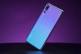 Its coolest colour will turn heads. Huawei P20 Pro Review The New Low Light Photo Champ Cnet