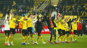 Borussia Dortmund 3 puanı 3 golle aldı - Son Dakika Haberleri