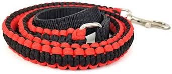 Using 4 different colors of cords gives it a cool look. Amazon Com Sirius Survival 550 Paracord Dog Leash Made Of Over 50ft Of Paracord Red Pet Supplies