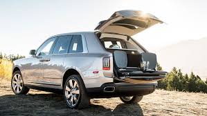 The 'cullinan' combines this luxury with. Rolls Royce Cullinan Der Luxus Suv Adac