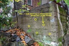 causes of retaining wall failure or