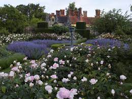 five beautiful english country gardens