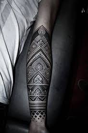 Está muy claro que, en las diferentes culturas del mundo, los tatuajes han sido más un signo de pertenencia que de marginación. De 200 Fotos De Tatuajes En El Brazo Para Hombres