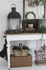 There are lots of ways to decorate in a shabby chic style. Friday Favorites Decor Rustic Decor Shabby Chic Homes