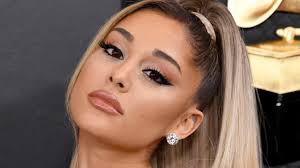 ariana grande just posted some makeup