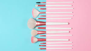 10 essential makeup brushes for every