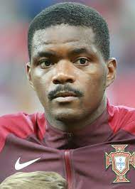 William carvalho (born 7 april 1992) is a portuguese footballer who plays as a central defensive midfielder for spanish club real betis, and the portugal national team. William Carvalho Wikipedia