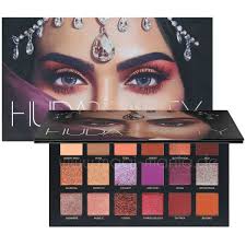 The first teaser for the upcoming huda beauty desert dusk eyeshadow palette happened so long ago (march to be exact) that i almost forgot it was happening. Huda Beauty Desert Dusk Eyeshadow Palette Beauty Blogger Shopping