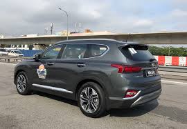 View photos, features and more. Hyundai Santa Fe 2019 Model Test Driven In The Wild Automacha