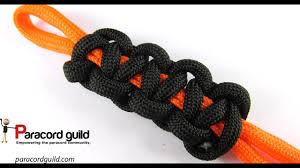Fold the end of the cord over and tie it into an overhand knot. Paracord Knots 6 Knots That You Can Learn Easily