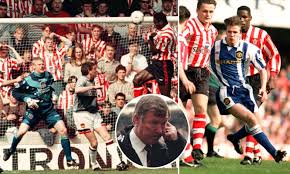 Manchester united fans are finally happy enough with solskjaer and the transfer policy of the club. Manchester United Pulled One Of The Most Bizarre Stunts In Premier League History 20 Years Ago As Sir Alex Ferguson Ordered Them Out Of Grey Away Strip At Half Time Daily Mail