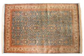 silk carpet 5x7 feets hand made hand