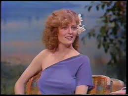 Susan sarandon daringly shunned royal etiquette when she attended an event with the queen last weekend. Susan Sarandon Tonight Show May 02 1978 Youtube