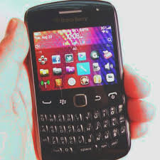 Blackberry curve 9360 is the same as the blackberry curve 9370 and curve 9350, except that while curve 9360 is a gsm phone with 3g support, curve blackberry curve 9360 aims at bringing the blackberry 7 os to the mass market. Blackberry Curve 9360 Used But Still In Very Good Depop