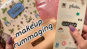 lofi asmr rummaging through makeup
