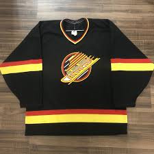 Alibaba.com offers 898 vancouver canucks jersey products. Ccm Vancouver Canucks Flying Skate Jersey L Hockey Apparel Jerseys Socks