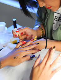 nail art and nail technician course