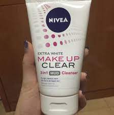 nivea extra white makeup clear
