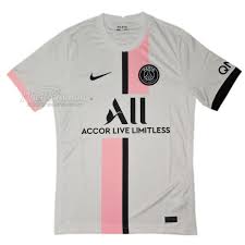Football kit website footy headlines have released photos of united's rumoured strip for next term, which has the same shade of red as this season's design. Photo New Leak Photos Of Psg S Away Kit For The 2021 22 Season