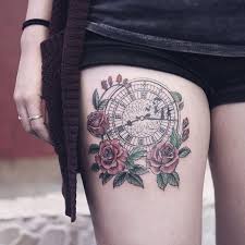 Tattoo feita no stúdio @pinksidetattoo • pela artista: 100 Tatuagens Femininas Na Perna Selecionadas Para Escolher A Sua